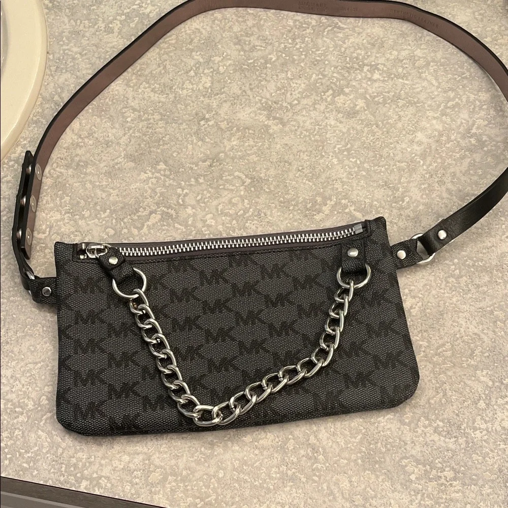 MICHAEL KORS Gray/Black waist bag or crossbody bag - Picture 5 of 12